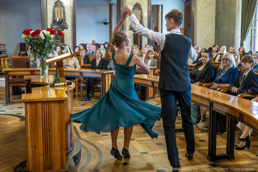 Klaman, nauczyciele, ponadpodstawowe, szkoły, nagroda Prezydenta, wręczenie, zdjęcia  Autor: P. Wojnarowski