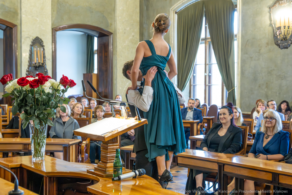 Klaman, nauczyciele, ponadpodstawowe, szkoły, nagroda Prezydenta, wręczenie, zdjęcia  Autor: P. Wojnarowski