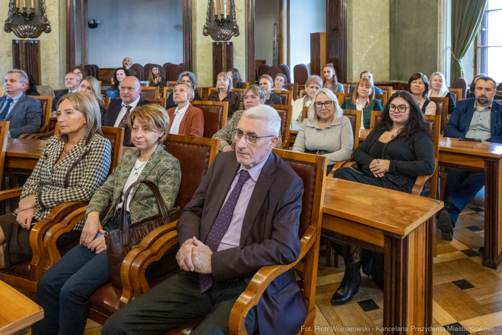 Klaman, nauczyciele, ponadpodstawowe, szkoły, nagroda Prezydenta, wręczenie, zdjęcia  Autor: P. Wojnarowski
