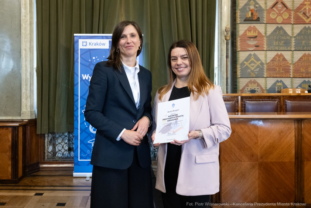 Klaman, nauczyciele, ponadpodstawowe, szkoły, nagroda Prezydenta, wręczenie, zdjęcia  Autor: P. Wojnarowski