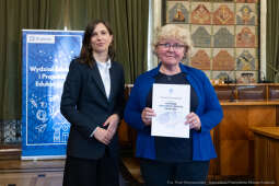 Klaman, nauczyciele, ponadpodstawowe, szkoły, nagroda Prezydenta, wręczenie, zdjęcia