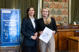 Klaman, nauczyciele, ponadpodstawowe, szkoły, nagroda Prezydenta, wręczenie, zdjęcia