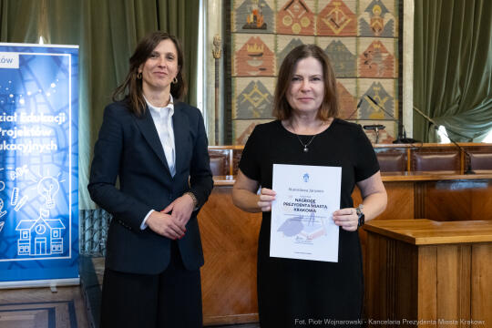 Klaman, nauczyciele, ponadpodstawowe, szkoły, nagroda Prezydenta, wręczenie, zdjęcia