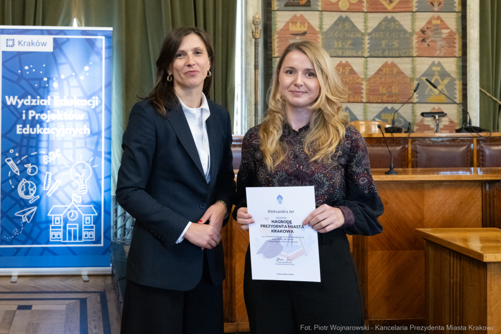 Klaman, nauczyciele, ponadpodstawowe, szkoły, nagroda Prezydenta, wręczenie, zdjęcia  Autor: P. Wojnarowski