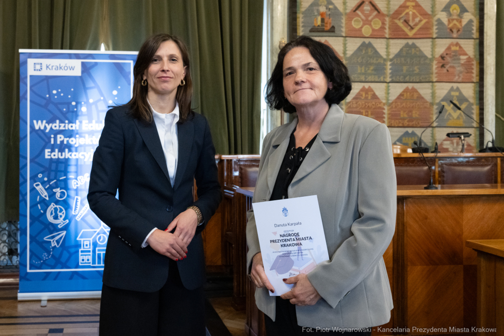 Klaman, nauczyciele, ponadpodstawowe, szkoły, nagroda Prezydenta, wręczenie, zdjęcia  Autor: P. Wojnarowski