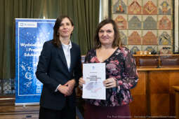 Klaman, nauczyciele, ponadpodstawowe, szkoły, nagroda Prezydenta, wręczenie, zdjęcia