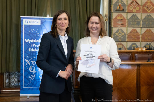 Klaman, nauczyciele, ponadpodstawowe, szkoły, nagroda Prezydenta, wręczenie, zdjęcia