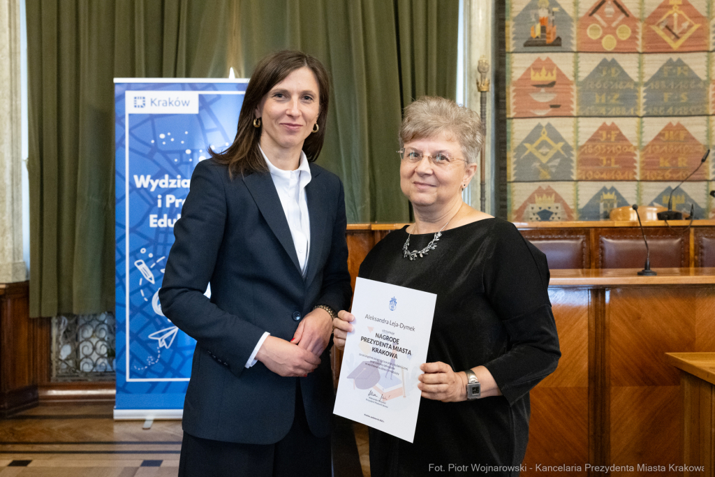 Klaman, nauczyciele, ponadpodstawowe, szkoły, nagroda Prezydenta, wręczenie, zdjęcia  Autor: P. Wojnarowski