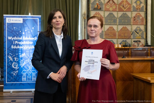 Klaman, nauczyciele, ponadpodstawowe, szkoły, nagroda Prezydenta, wręczenie, zdjęcia