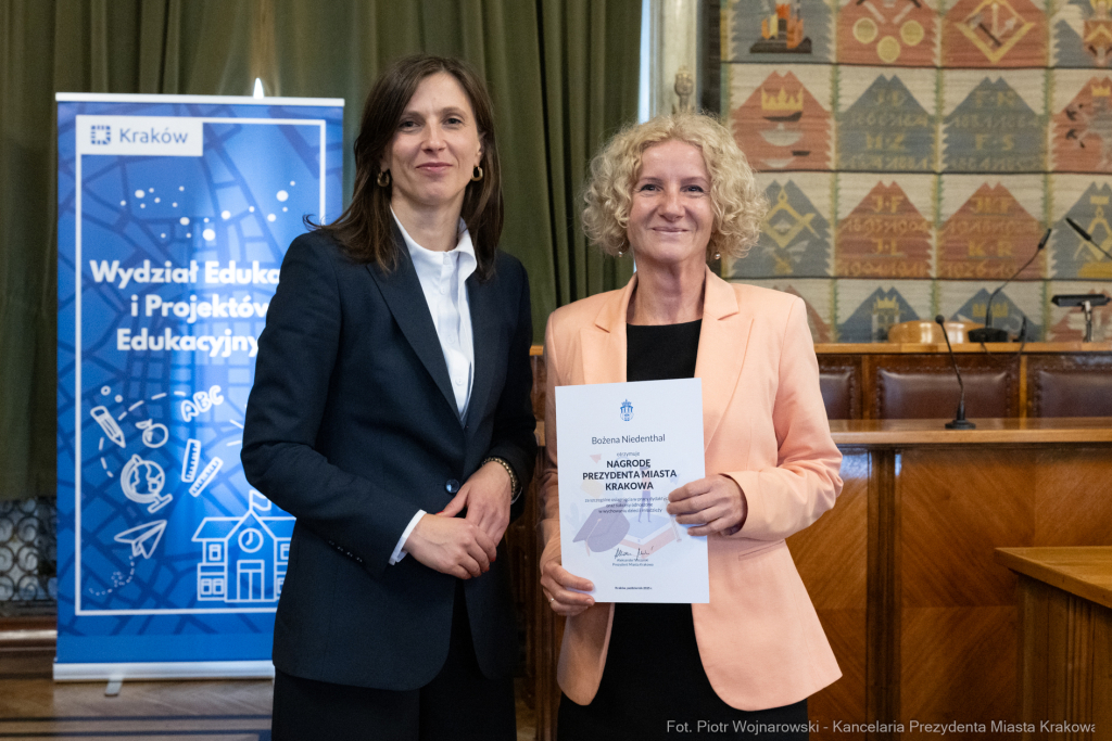 Klaman, nauczyciele, ponadpodstawowe, szkoły, nagroda Prezydenta, wręczenie, zdjęcia  Autor: P. Wojnarowski