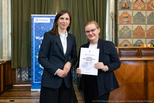 Klaman, nauczyciele, ponadpodstawowe, szkoły, nagroda Prezydenta, wręczenie, zdjęcia