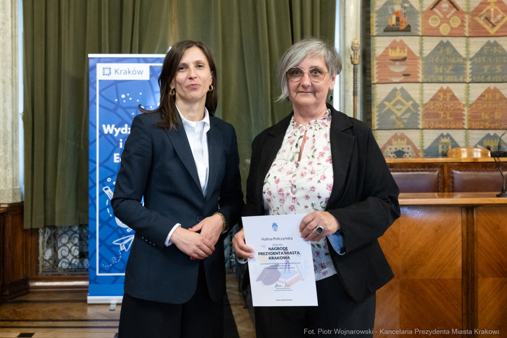 Klaman, nauczyciele, ponadpodstawowe, szkoły, nagroda Prezydenta, wręczenie, zdjęcia  Autor: P. Wojnarowski