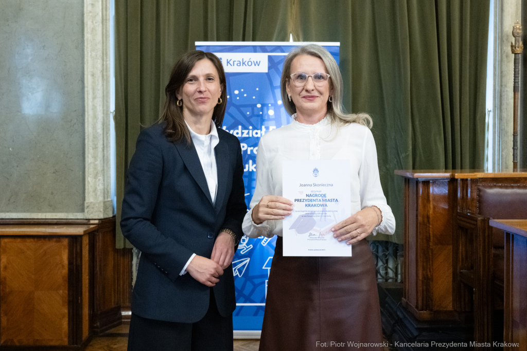 Klaman, nauczyciele, ponadpodstawowe, szkoły, nagroda Prezydenta, wręczenie, zdjęcia  Autor: P. Wojnarowski