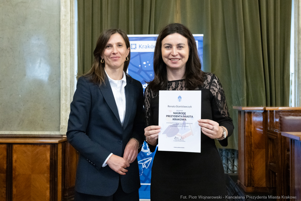 Klaman, nauczyciele, ponadpodstawowe, szkoły, nagroda Prezydenta, wręczenie, zdjęcia  Autor: P. Wojnarowski