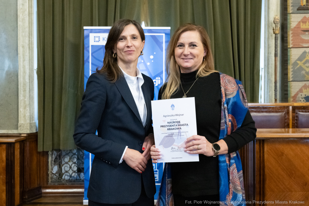 Klaman, nauczyciele, ponadpodstawowe, szkoły, nagroda Prezydenta, wręczenie, zdjęcia  Autor: P. Wojnarowski