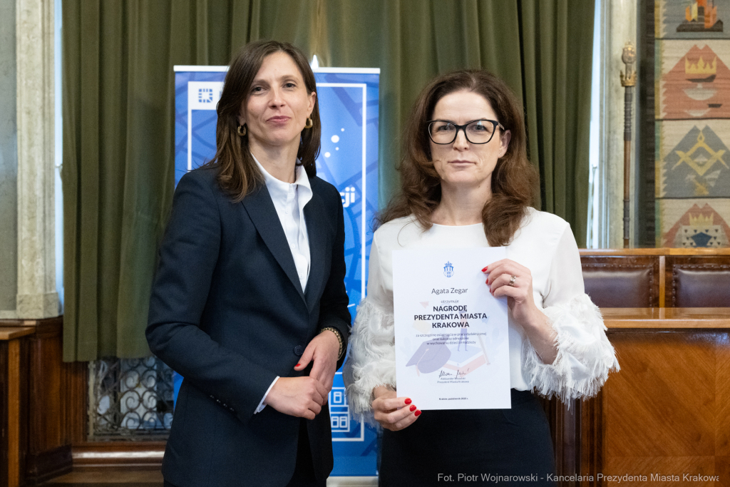 Klaman, nauczyciele, ponadpodstawowe, szkoły, nagroda Prezydenta, wręczenie, zdjęcia  Autor: P. Wojnarowski