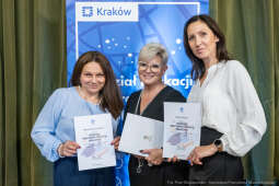 Klaman, nauczyciele, ponadpodstawowe, szkoły, nagroda Prezydenta, wręczenie, zdjęcia