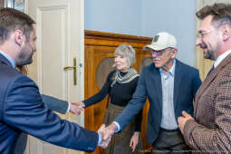 Miszalski, Idziak, Sławomir, Honoris Gratia, reżyser, operator, wręczenie, zdjęcia