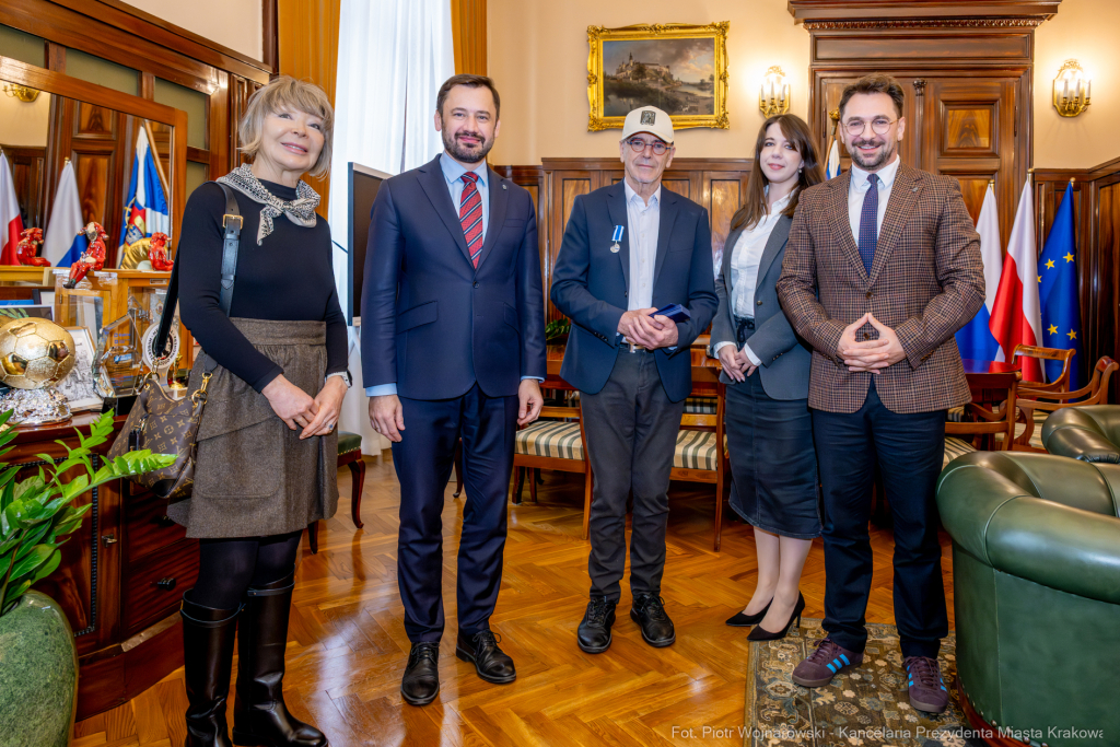 Miszalski, Idziak, Sławomir, Honoris Gratia, reżyser, operator, wręczenie, zdjęcia  Autor: P. Wojnarowski