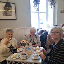 9zy0vz52.jpg-Tytuł: Wycieczka „Pociągiem Papieskim” – śladami Jana Pawła II.