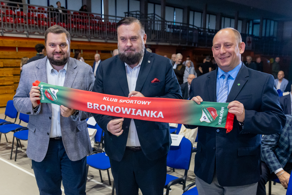 BSK_0753.jpg-Bronowianka, Sęk  Autor: B. Świerzowski