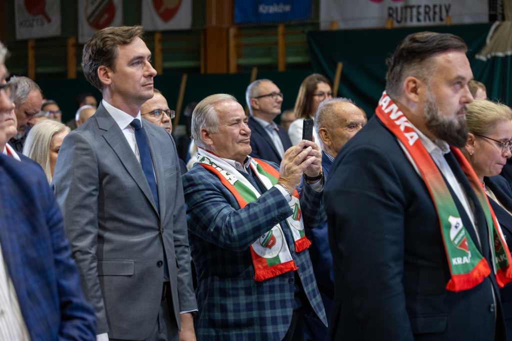 BSK_0906.jpg-Bronowianka, Sęk  Autor: B. Świerzowski