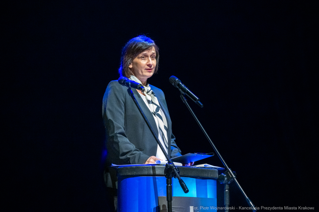 Zespół Szkół Technicznych PBP Chemobudowa , jublileusz, 65 lat, Klaman, Teatr Ludowy, zdjęcia  Autor: P. Wojnarowski