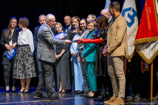 Zespół Szkół Technicznych PBP Chemobudowa , jublileusz, 65 lat, Klaman, Teatr Ludowy, zdjęcia