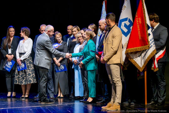 Zespół Szkół Technicznych PBP Chemobudowa , jublileusz, 65 lat, Klaman, Teatr Ludowy, zdjęcia