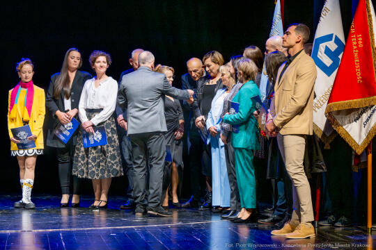 Zespół Szkół Technicznych PBP Chemobudowa , jublileusz, 65 lat, Klaman, Teatr Ludowy, zdjęcia