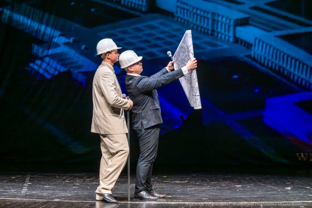 Zespół Szkół Technicznych PBP Chemobudowa , jublileusz, 65 lat, Klaman, Teatr Ludowy, zdjęcia  Autor: P. Wojnarowski