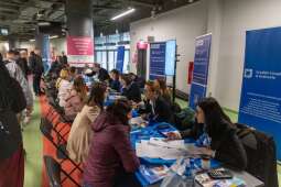 CMCG2cBQ.jpeg-Targi Pracy i Przedsiębiorczości „Świadomie do celu”