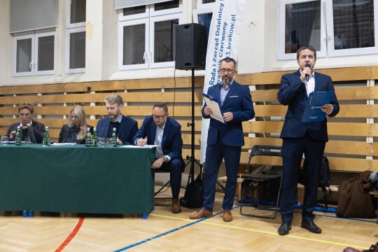 BSK_1852.jpg-Ławka Dialogu, Miszalski, Sęk, Mazur