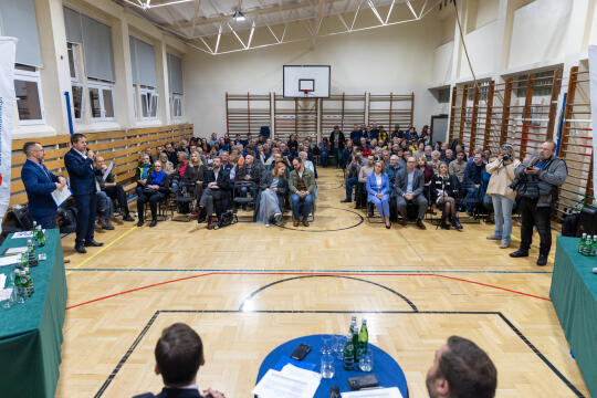 BSK_1858.jpg-Ławka Dialogu, Miszalski, Sęk, Mazur