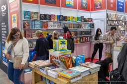BS-251023-BSK_2841.jpg-Targi Książki, Miszalski