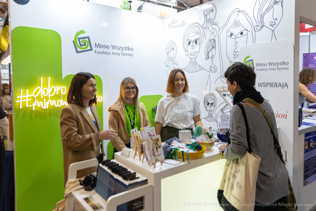 BS-251023-BSK_2855.jpg-Targi Książki, Miszalski  Autor: B. Świerzowski