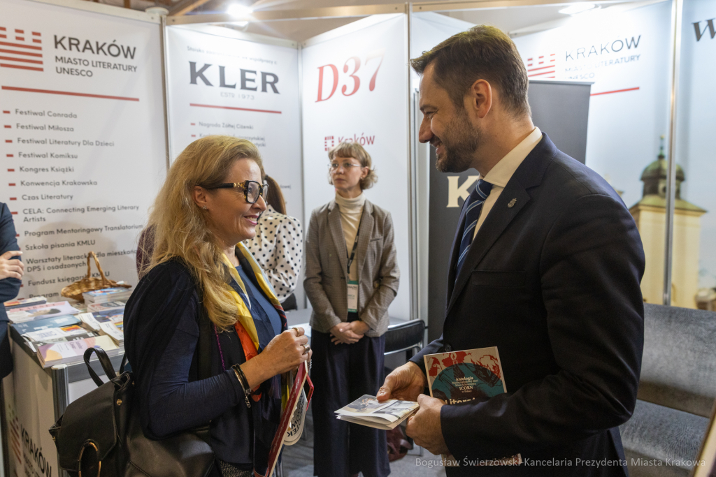 BS-251023-BSK_3160.jpg-Targi Książki, Miszalski  Autor: B. Świerzowski