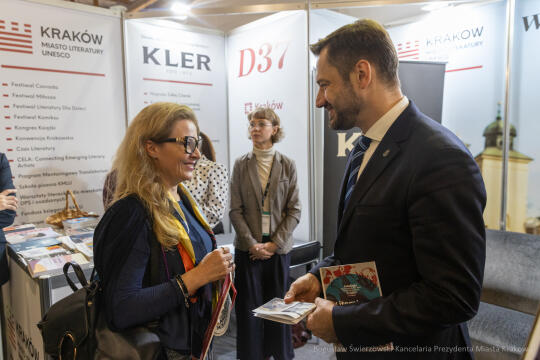 BS-251023-BSK_3160.jpg-Targi Książki, Miszalski