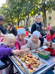 h.jpeg-Samorządowe Przedszkole nr 88 "Wesołe Ósemki"