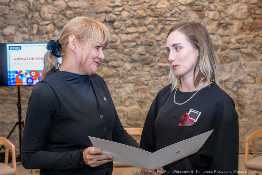 Animator Roku, Mazurkiewicz, Szczepanik, nagrody, wręczenie, Bunkier Sztuki, zdjęcia  Autor: P. Wojnarowski