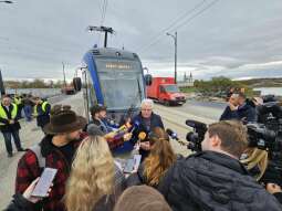 567594684_2276786016118560_3896144507289705827_n.jpg-Tramwaje znów na moście Grunwaldzkim