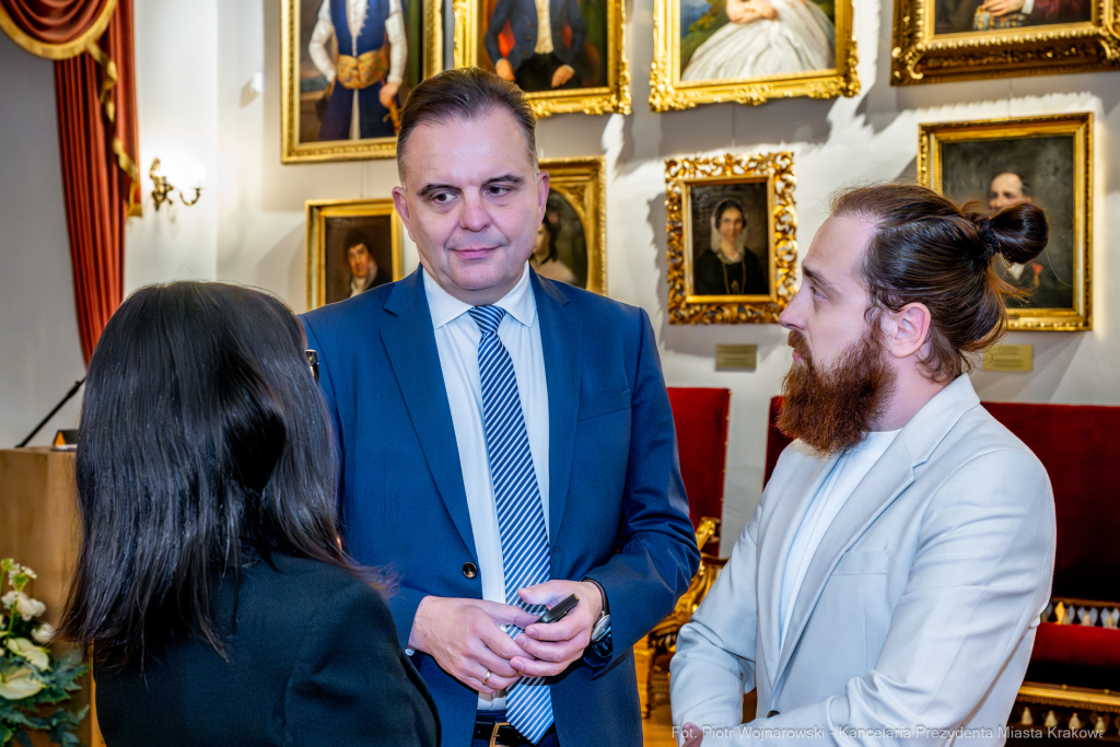 dyplomy, Miszalski, Makłowicz, Michelin, restauratorzy, Krzysztofory, zdjęcia  Autor: P. Wojnarowski