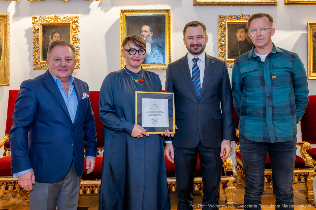 dyplomy, Miszalski, Makłowicz, Michelin, restauratorzy, Krzysztofory, zdjęcia  Autor: P. Wojnarowski