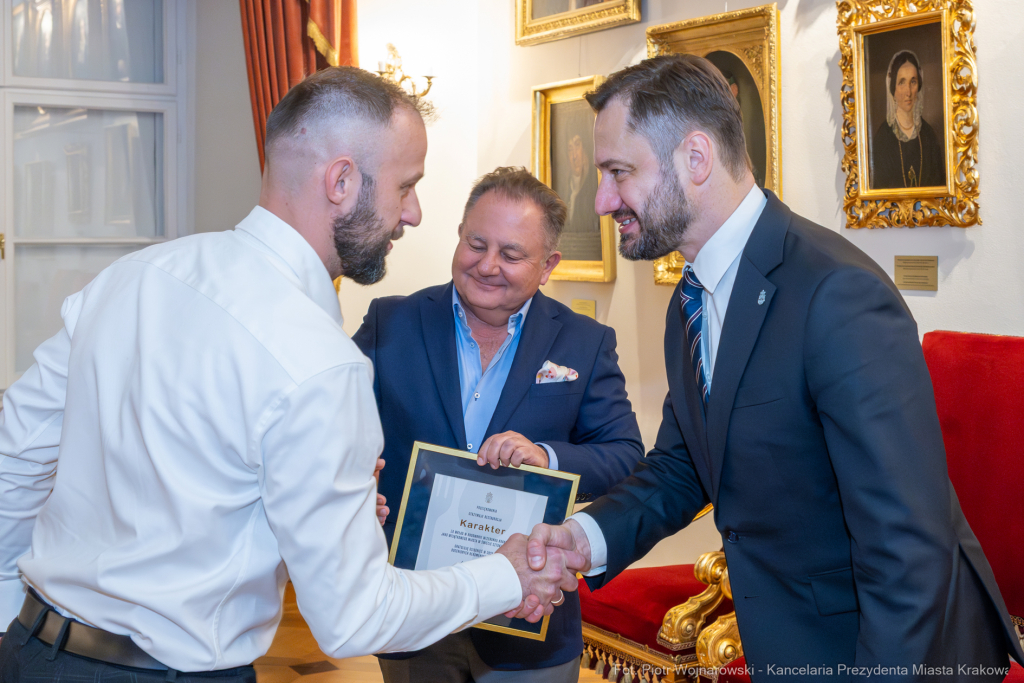 dyplomy, Miszalski, Makłowicz, Michelin, restauratorzy, Krzysztofory, zdjęcia  Autor: P. Wojnarowski