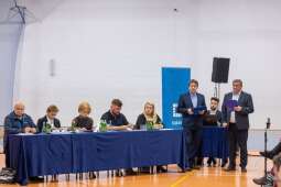 yDIEU-1g.jpeg-„Ławka dialogu” w Nowej Hucie