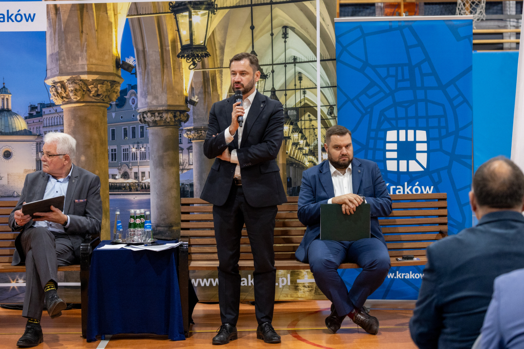 BSK_8669.jpg-Ławka Dialogu, Miszalski, Sęk  Autor: B. Świerzowski