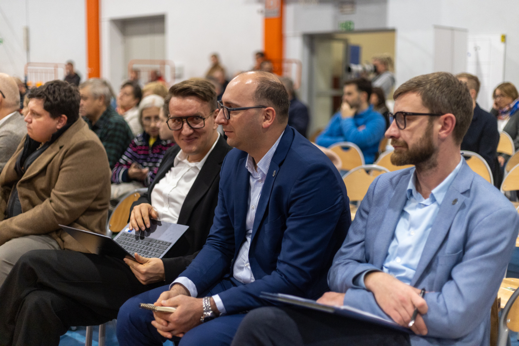 BSK_8716.jpg-Ławka Dialogu, Miszalski, Sęk  Autor: B. Świerzowski