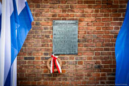 rocznica wyzwolenia, władza zaborcza, 107 lat, Kracik, Kosek, wieża ratuszowa, kwiaty, posłowie, 