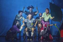 Logo: Mała Boska Komedia/ Little Divine Comedy