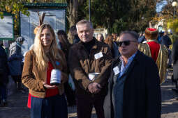 Kwesty na cmentarzach Rakowickim i Podgórskim z udziałem prezydenta Krakowa i jego zastępców